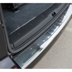 OMAC Protection Seuil De Coffre Inox MB Vito W638 -Tout pour l’Extérieur omac protection seuil de coffre inox mb vito w638 4